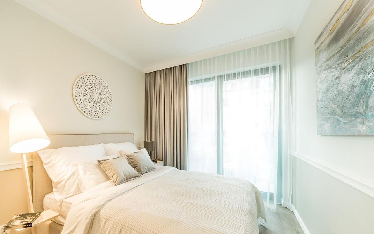 Przy Plazy - Z Prywatnym Ogrodkiem Rezydencja Niechorze Apartment Luaran gambar