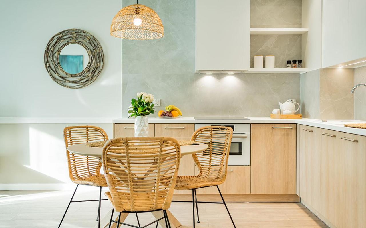 Przy Plazy - Z Prywatnym Ogrodkiem Rezydencja Niechorze Apartment Luaran gambar